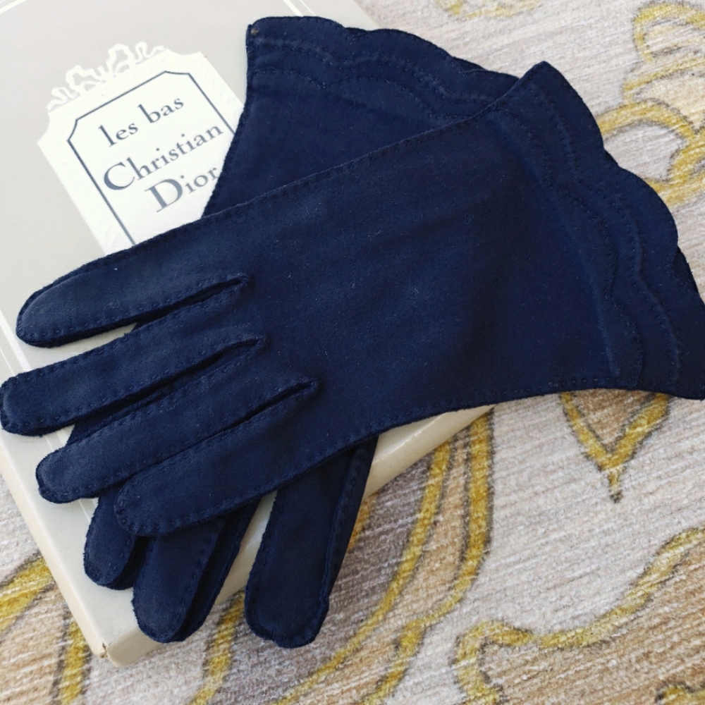 Dark Blue Vintage Yesteryear Wear-Right Gloves